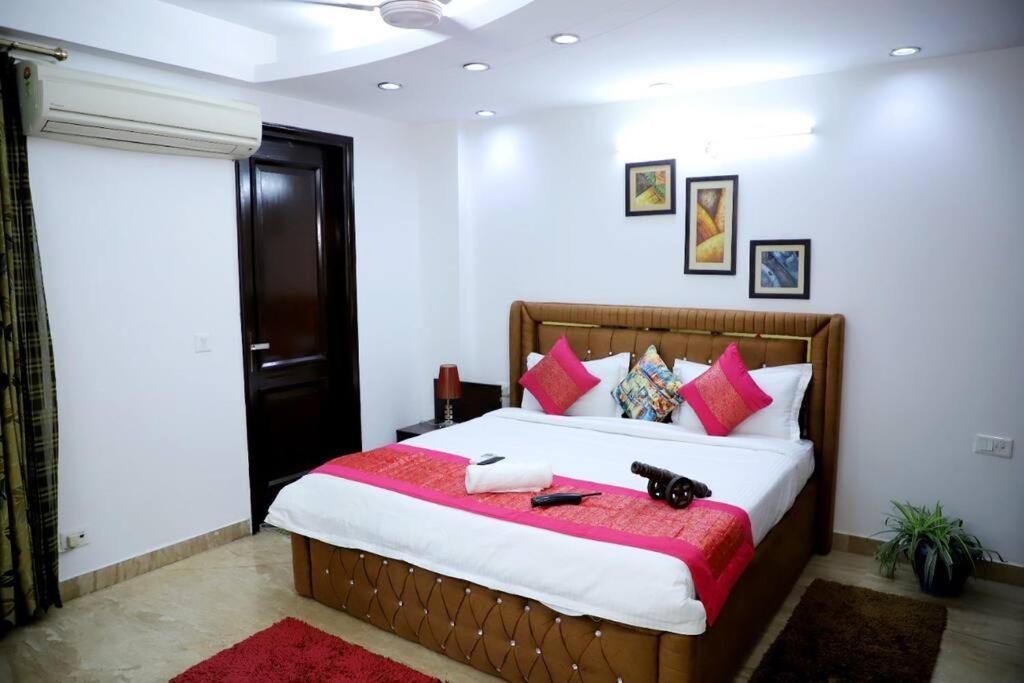 Appartement Fortune Service 3bhk,j-215 Saket New Delhi